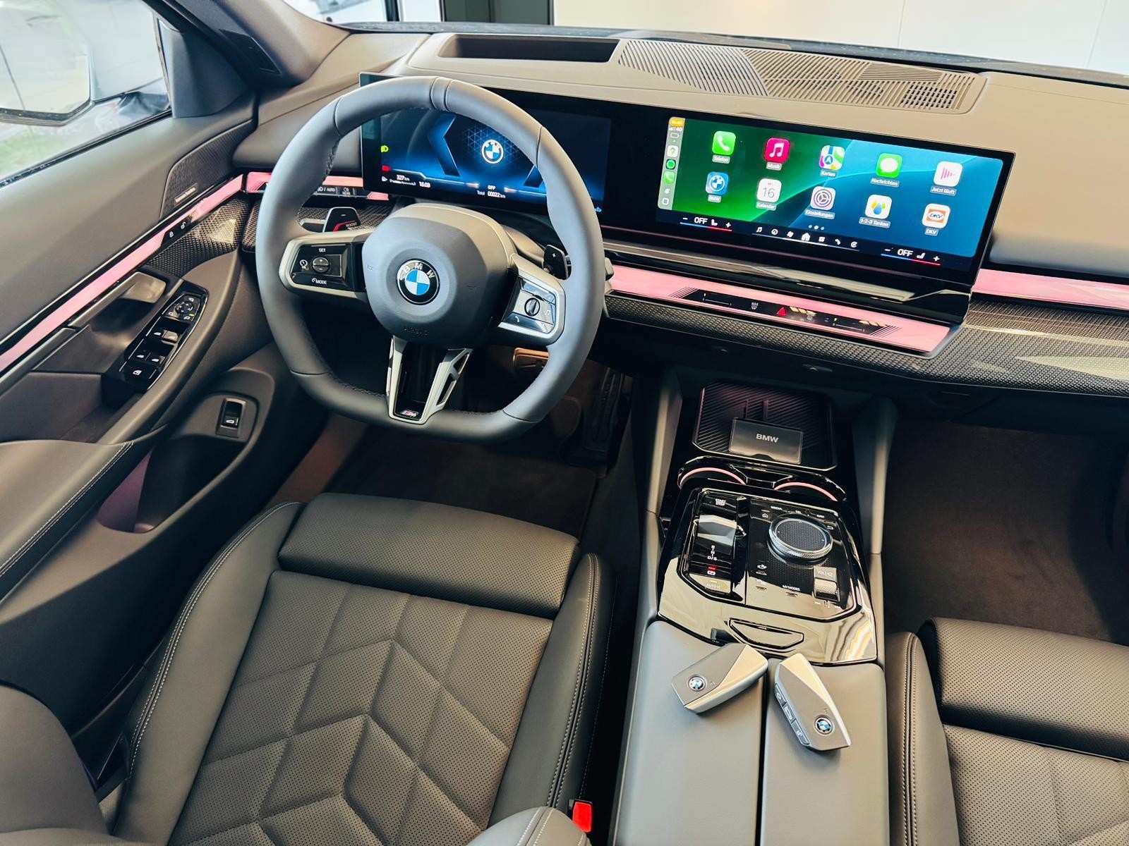 2025 BMW 520d xDrive M-Sport - Image 6